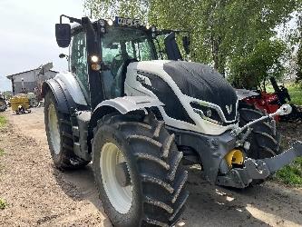 Valtra T 255