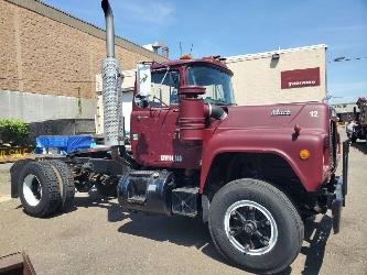 Mack RD 690 P