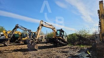JCB JS 130