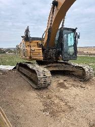 CAT 326 F