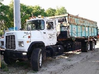 Mack RD 686 S