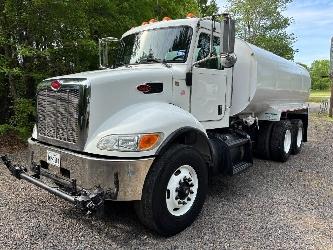 Peterbilt 348