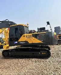 Volvo EC 240