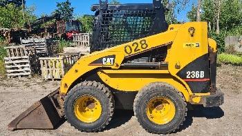 CAT 236 B