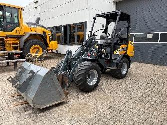GiANT G2700
