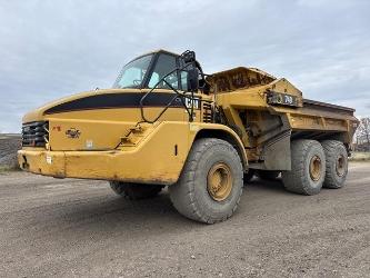 CAT 740