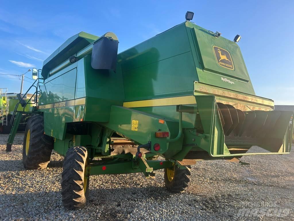 John Deere 2054 콤바인 수확기