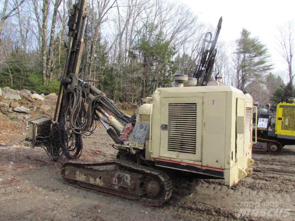Atlas Copco ECM 590 도로 굴착기