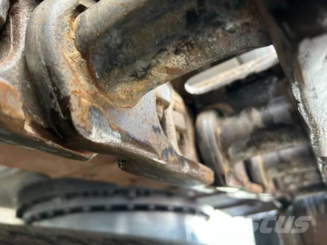 Hitachi ZX 210 LC-3 대형 굴삭기 29톤 이상