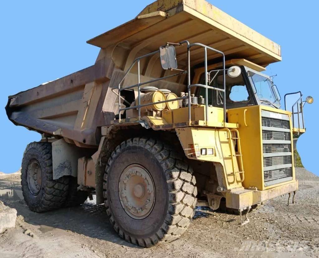 Komatsu HD 605-5 초대형 덤프 트럭