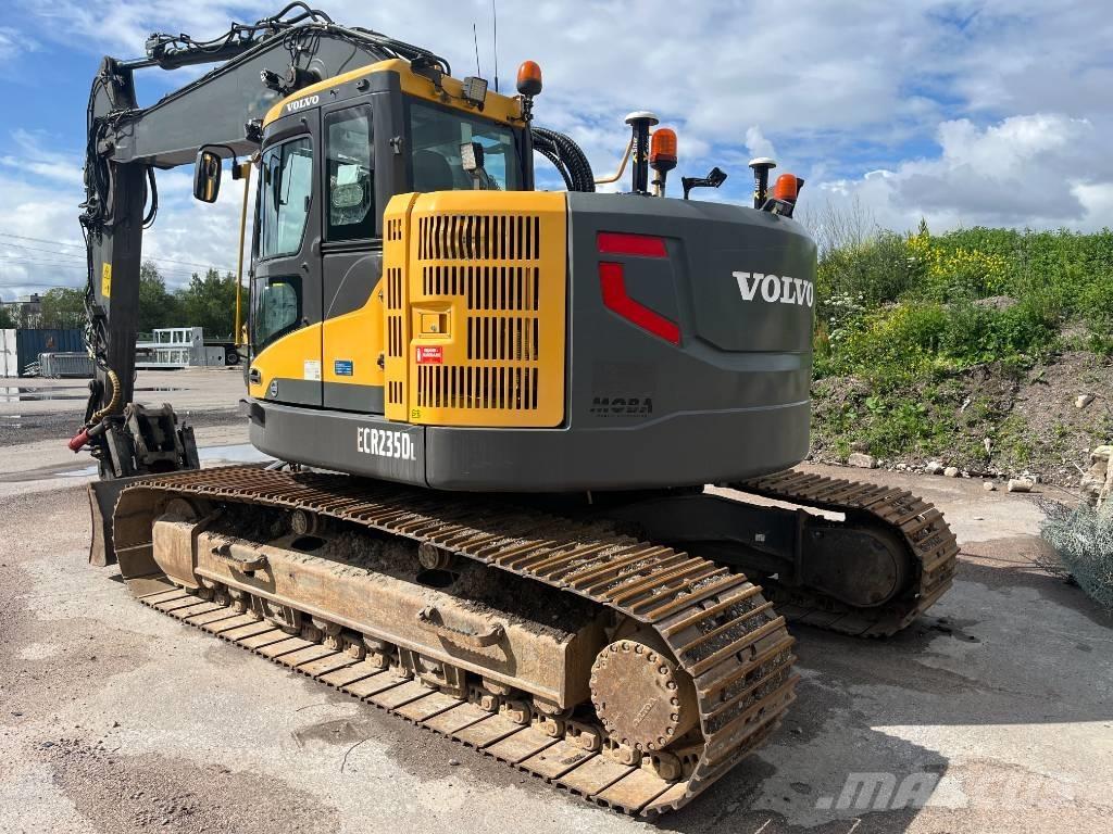 Volvo ECR 235 D 대형 굴삭기 29톤 이상