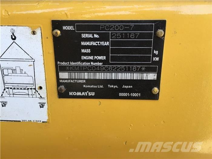 Komatsu PC 200-7 대형 굴삭기 29톤 이상
