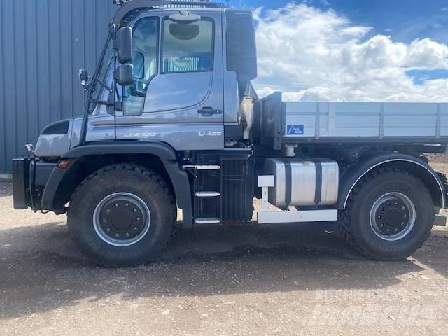 Unimog U435 덤프 트럭