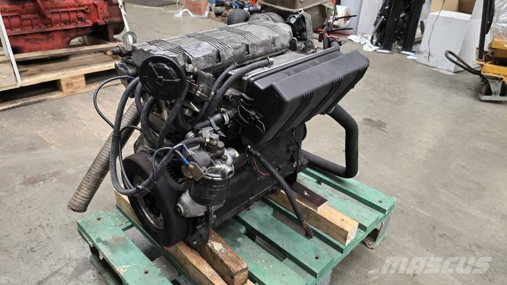 Deutz F4M1008F 엔진