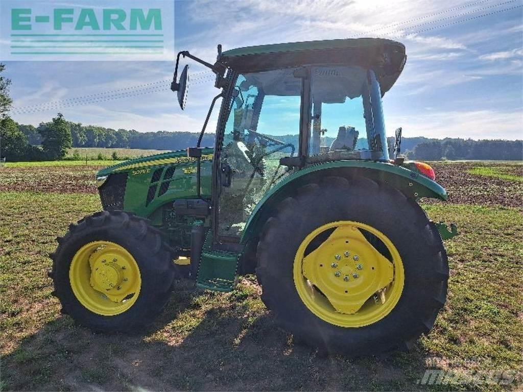 John Deere 5075e 트랙터