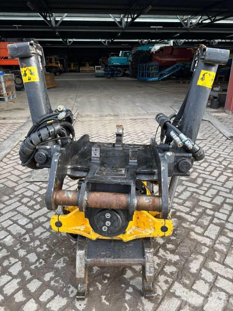 Engcon EC 233 로테이터