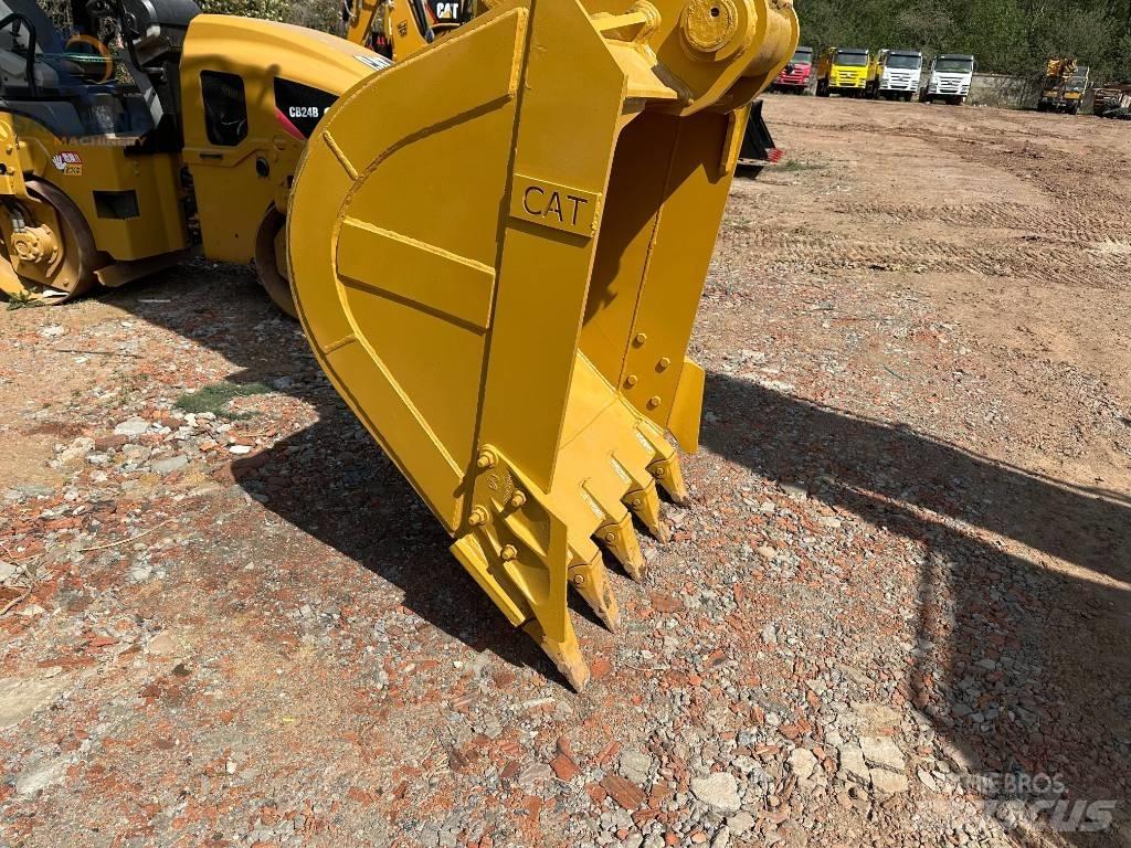 CAT 320 B L 대형 굴삭기 29톤 이상