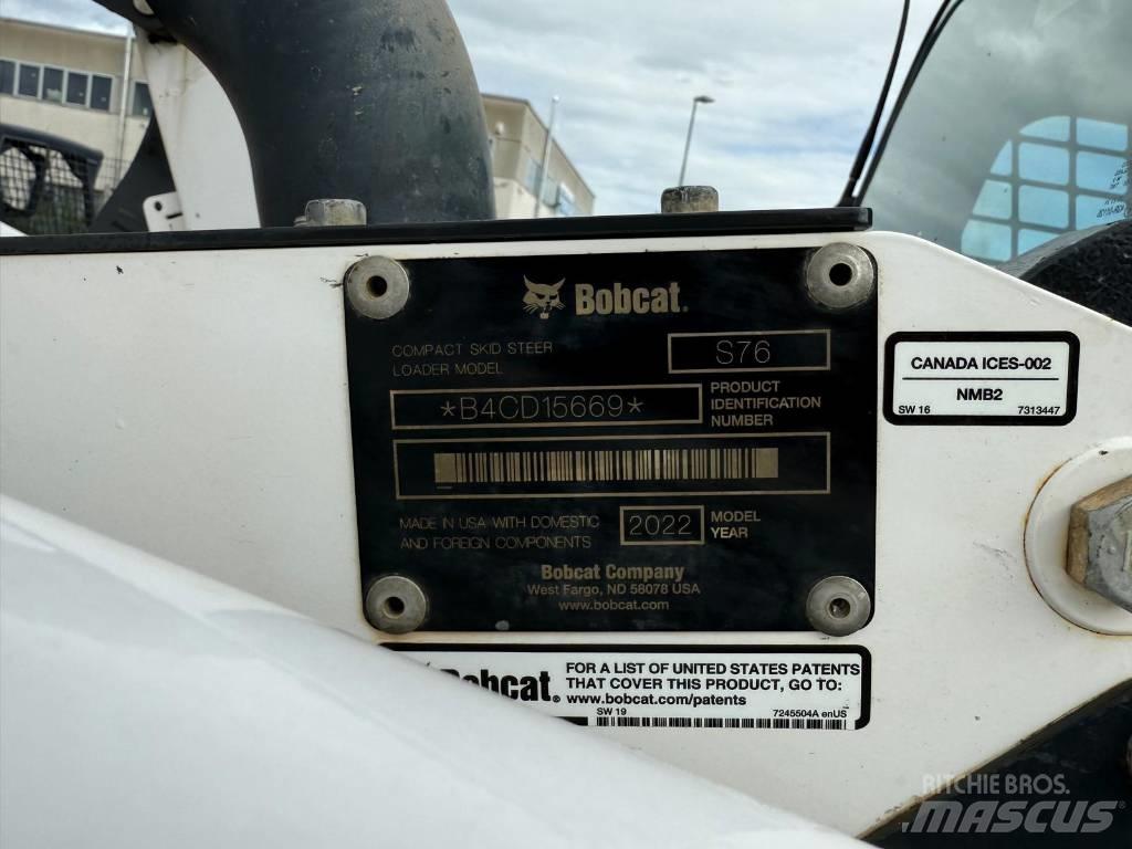 Bobcat S 76  스키드로더