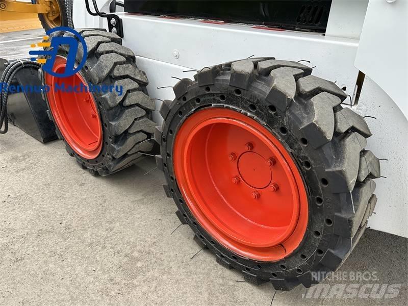 Bobcat S 16  스키드로더