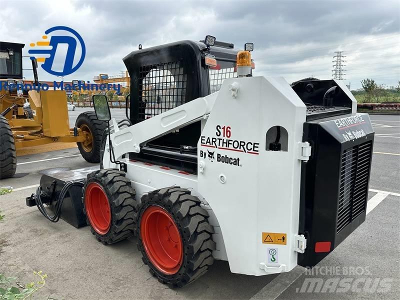 Bobcat S 16  스키드로더