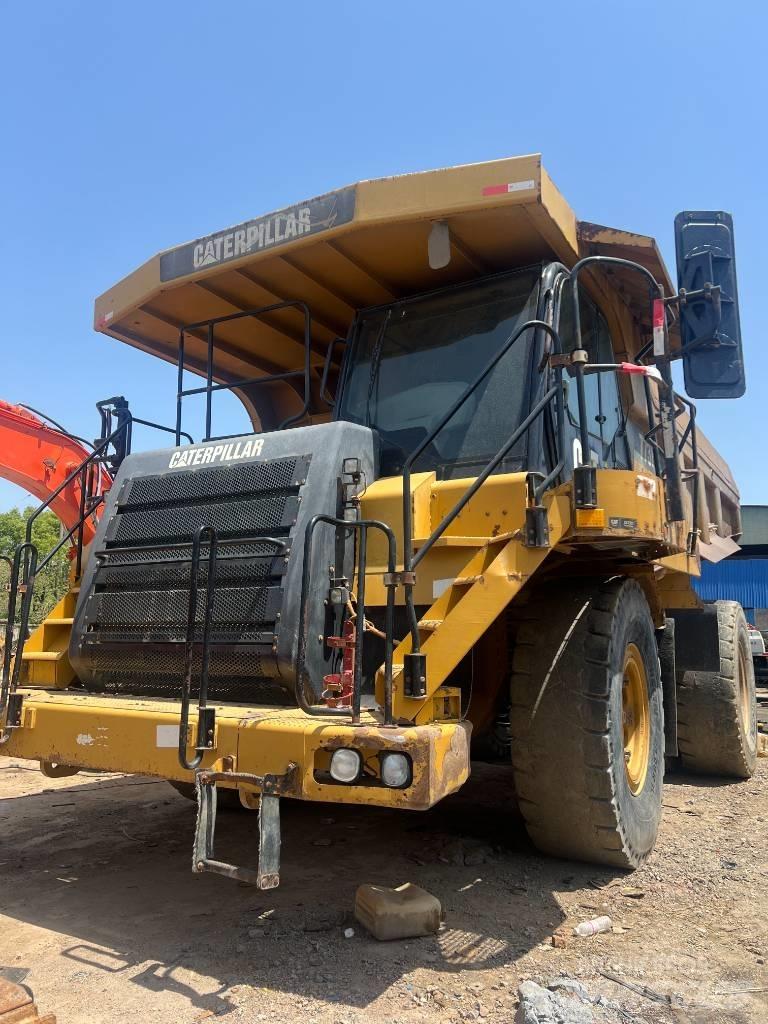 CAT 773F 초대형 덤프 트럭