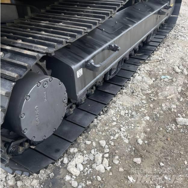 Volvo EC240D 대형 굴삭기 29톤 이상