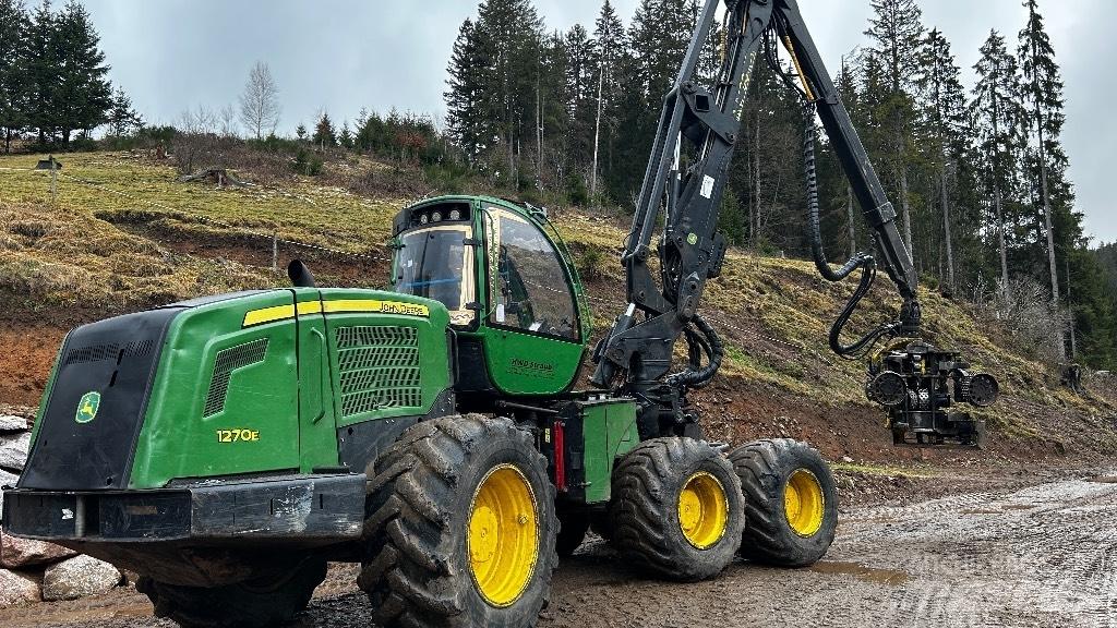 John Deere 1270 E 원목 하베스터