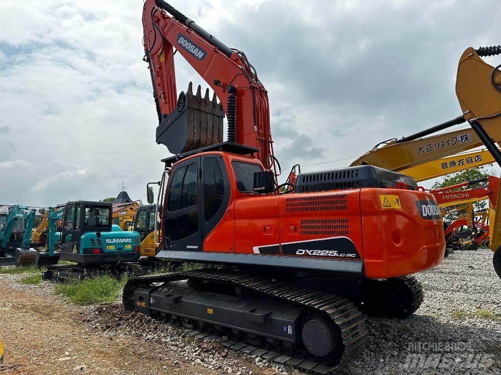 Doosan DX 225 LC-9C 대형 굴삭기 29톤 이상