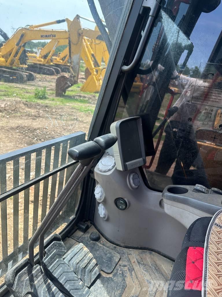 Volvo EC 250 D L 대형 굴삭기 29톤 이상