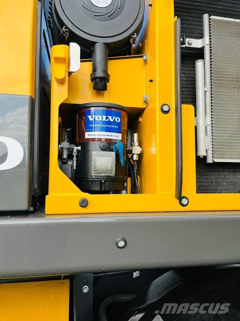 Volvo EW 160 E  휠 굴삭기