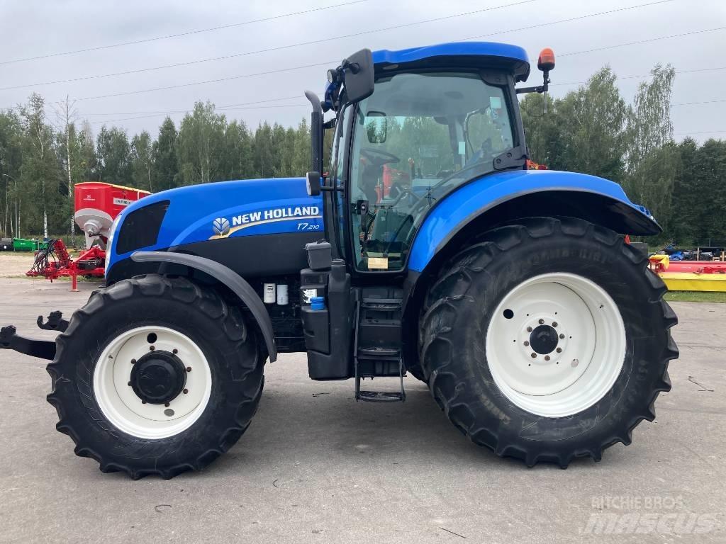 New Holland T7.210 트랙터