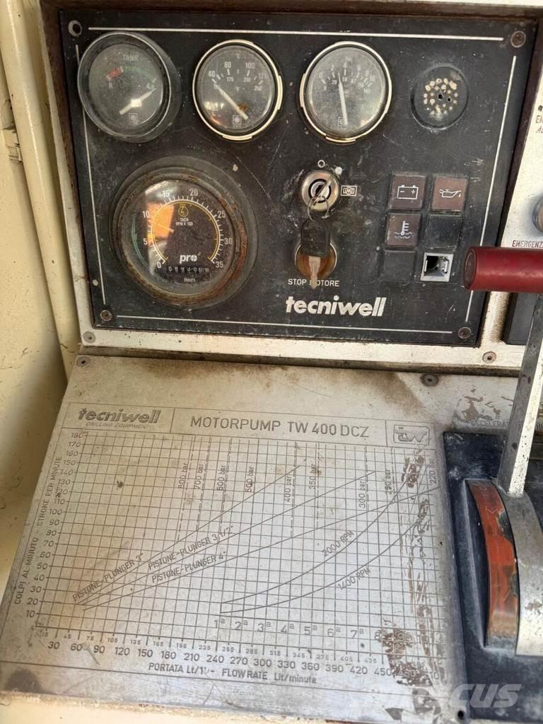  Tecniwell TW 400 콘크리트 펌프카