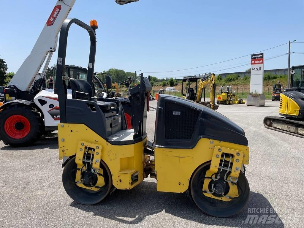 Bomag BW 100 AD-5 트윈 드럼 롤러