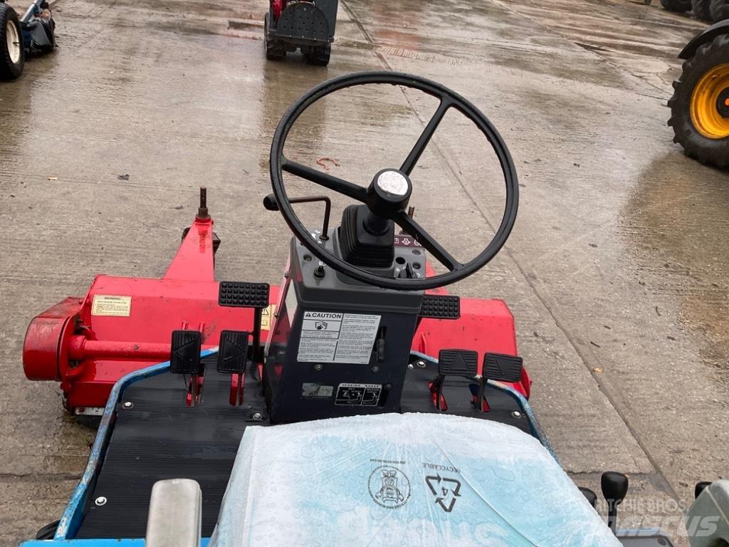 Iseki SF300 탑승형 잔디깎기