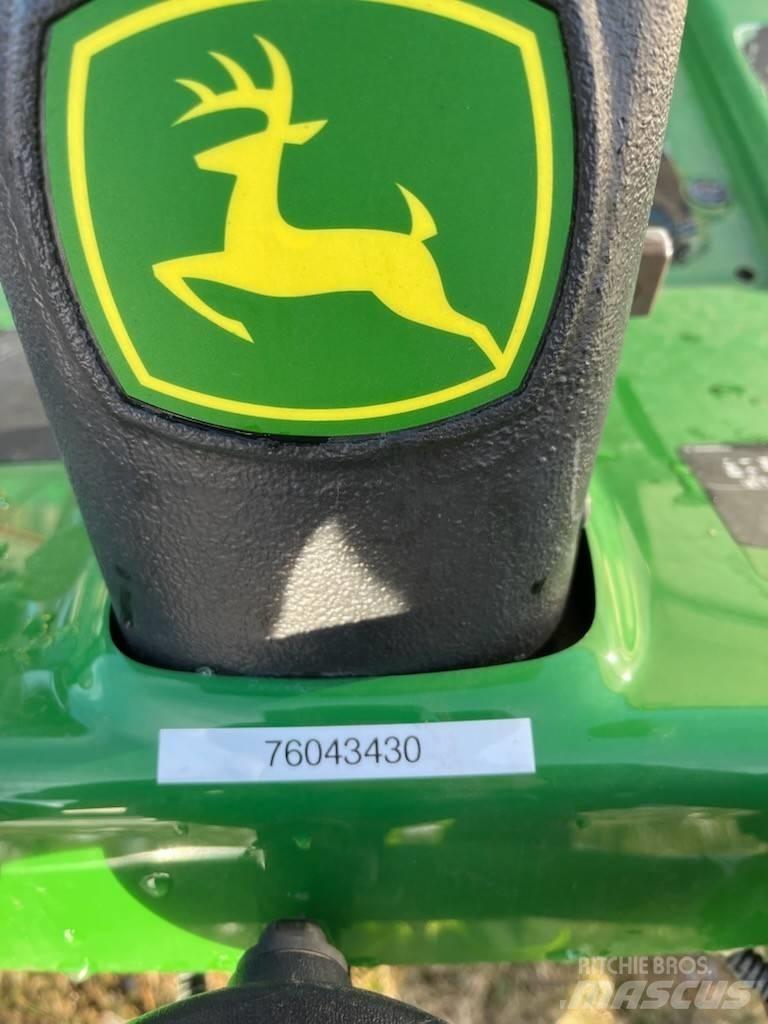John Deere 7200 A 페어웨이 잔디깎기