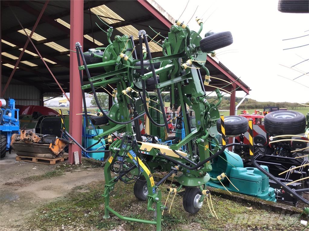 Krone Vendro 820 갈퀴 및 테더