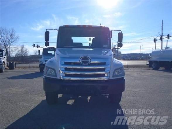 Hino 338 새시 운전실 트럭