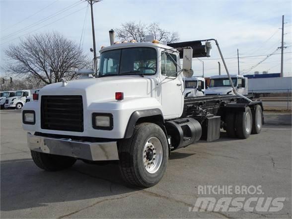 Mack RD600 훅 리프트 트럭
