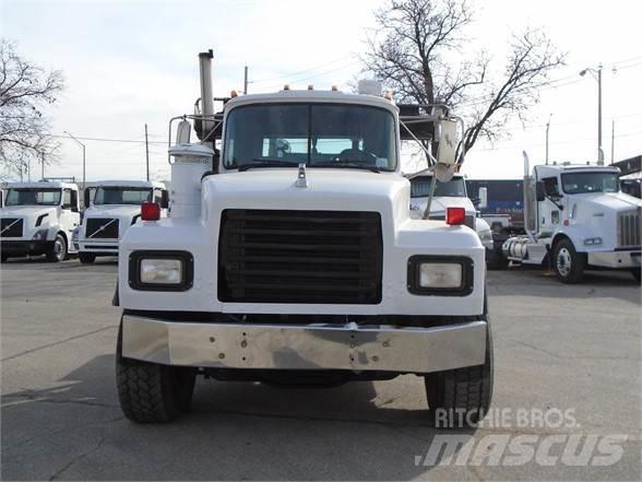 Mack RD600 훅 리프트 트럭