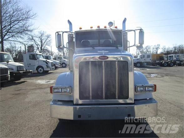 Peterbilt 365 콤비/진공 트럭