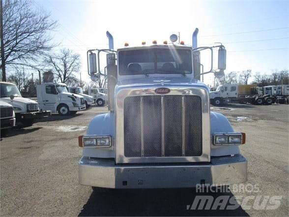 Peterbilt 365 콤비/진공 트럭