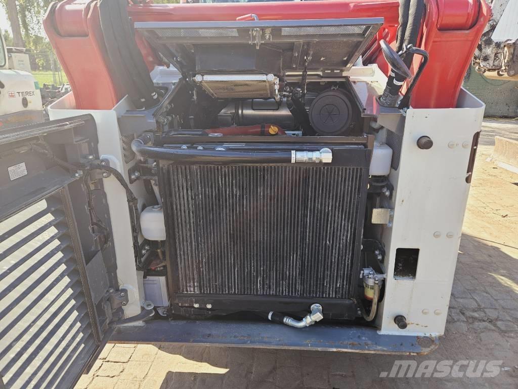 Takeuchi TL12 궤도식 로우더