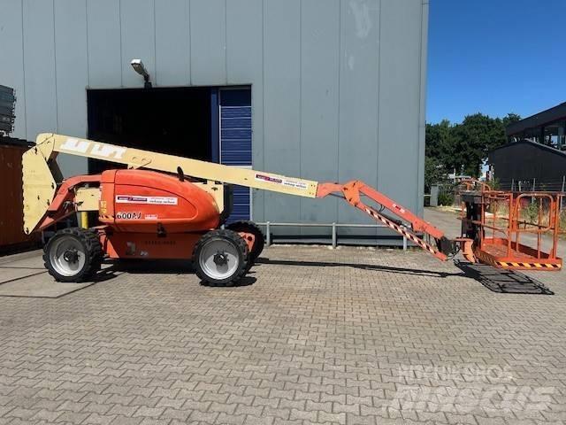 JLG 600 AJ 관절형 전동이동 리프트