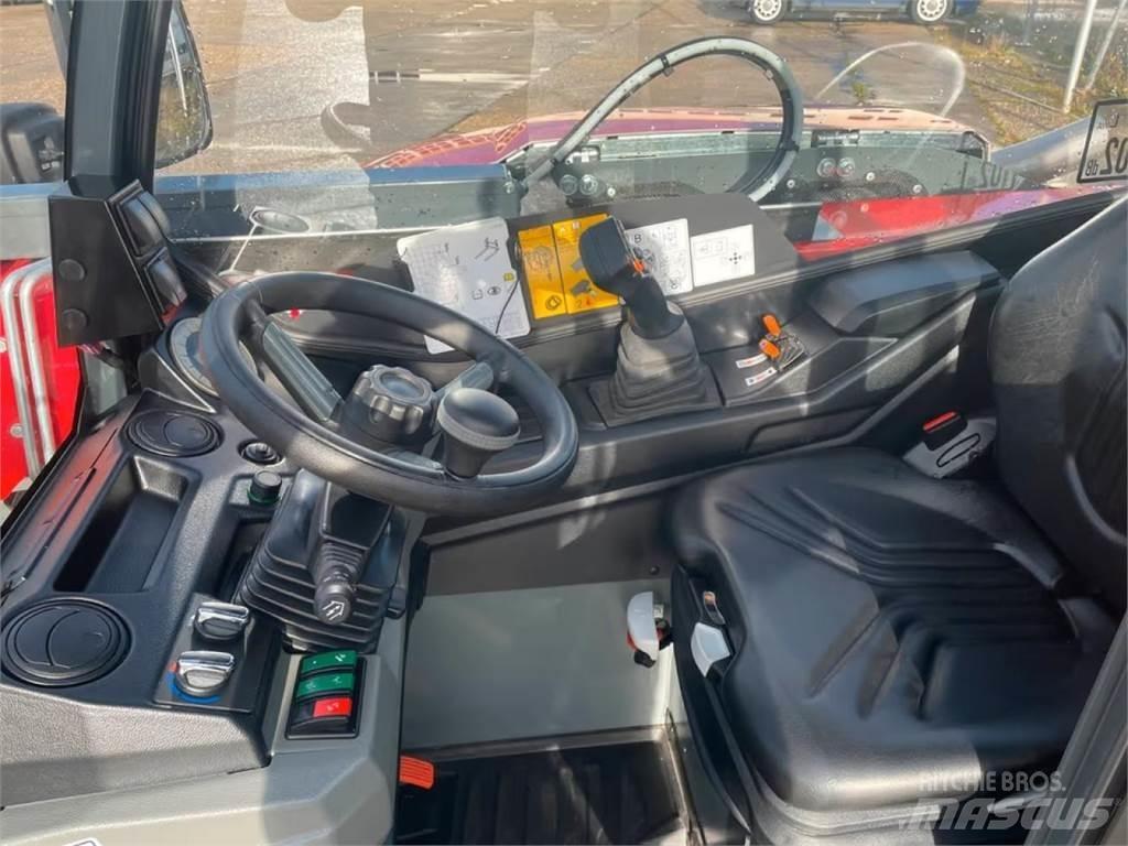 Weidemann T4512 견인식 전동이동 리프트