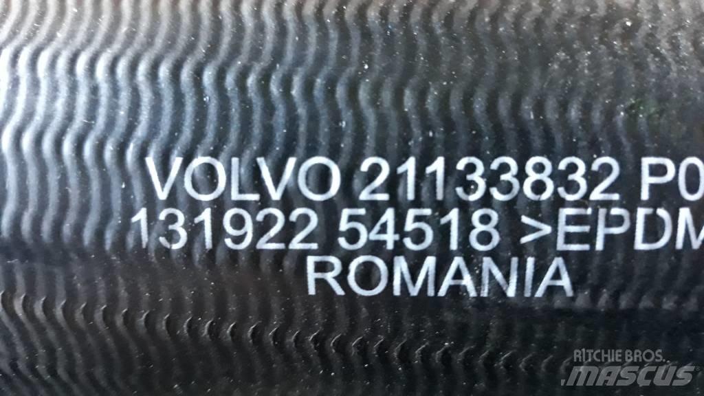 Volvo HOSE  21133832 엔진