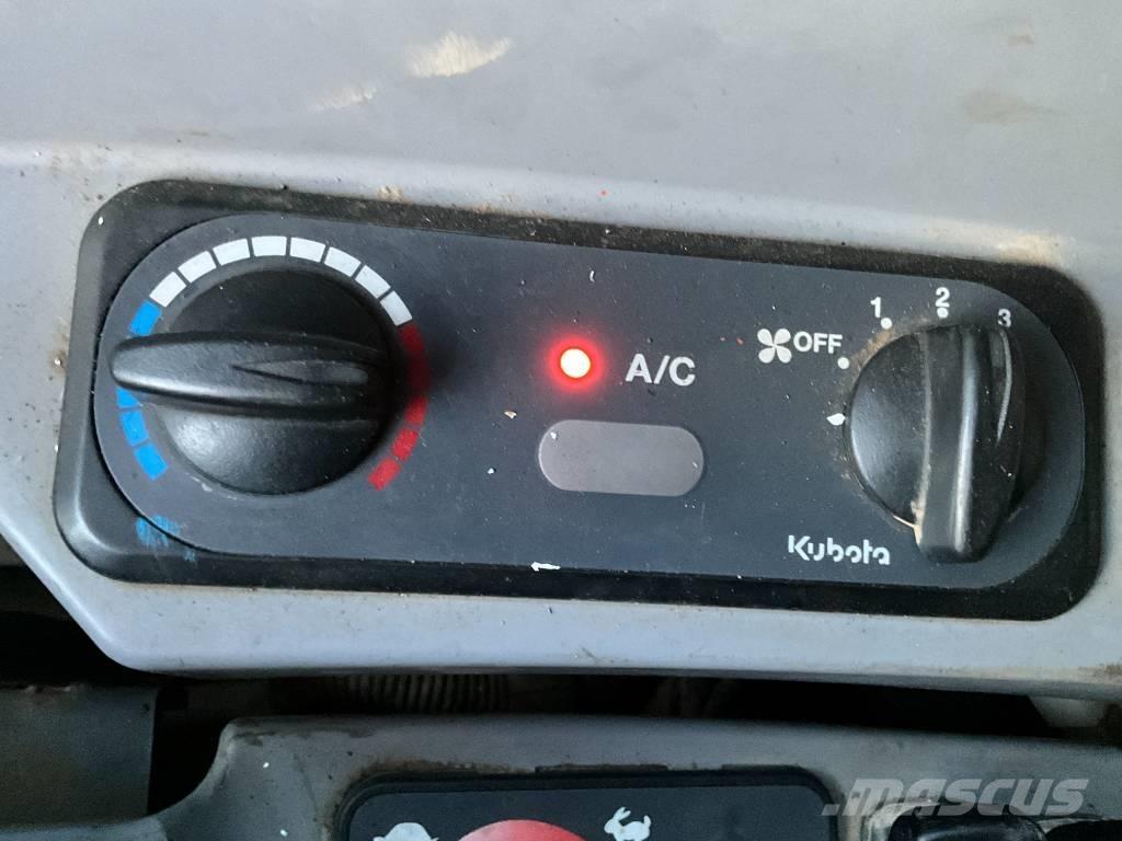 Kubota KX 080-4 중형굴삭기 7톤-28톤