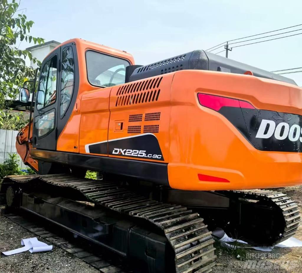 Doosan DX 225 LC 대형 굴삭기 29톤 이상