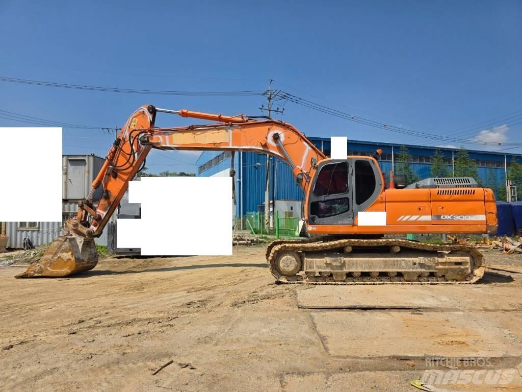 Doosan DX 300 LCA 대형 굴삭기 29톤 이상