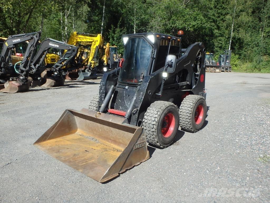 Bobcat S 300  스키드로더