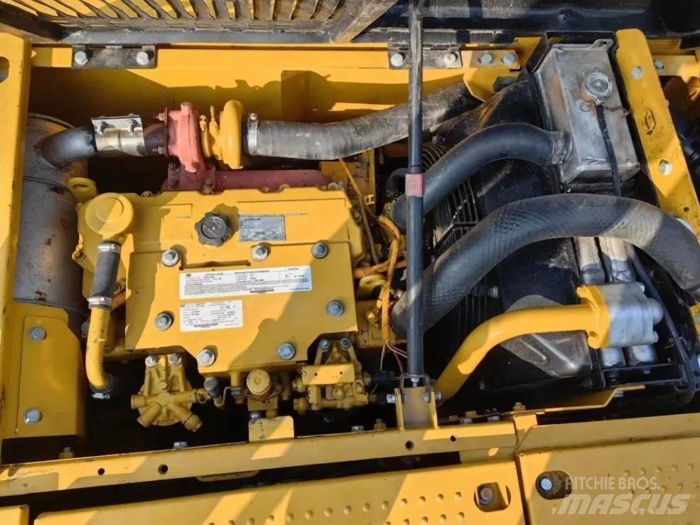 CAT 312 D 대형 굴삭기 29톤 이상